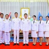 สพป.เพชรบูรณ์ เขต ๑ ร่วมพิธีทำบุญตักบาตรถวานพระราชกุศลและพิธีถวายพระพรชัยมงคล เนื่องในโอกาสวันคล้ายวันประสูติ สมเด็จพระเจ้าลูกนาเธอ เจ้าฟ้าทีปังกรรัศมีโชติ มหาวชิโรตตมางกูร สิริวิบูลยราชกุมาร