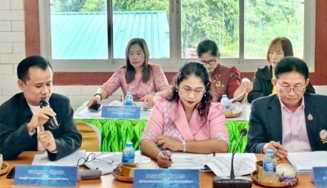 สพป.เพชรบูรณ์ เขต 1 ลงพื้นที่ประเมินผลงานเชิงประจักษ์โรงเรียนต้นแบบสภานักเรียน ระดับสำนักงานเขตพื้นที่การศึกษา ประจำปี 2568